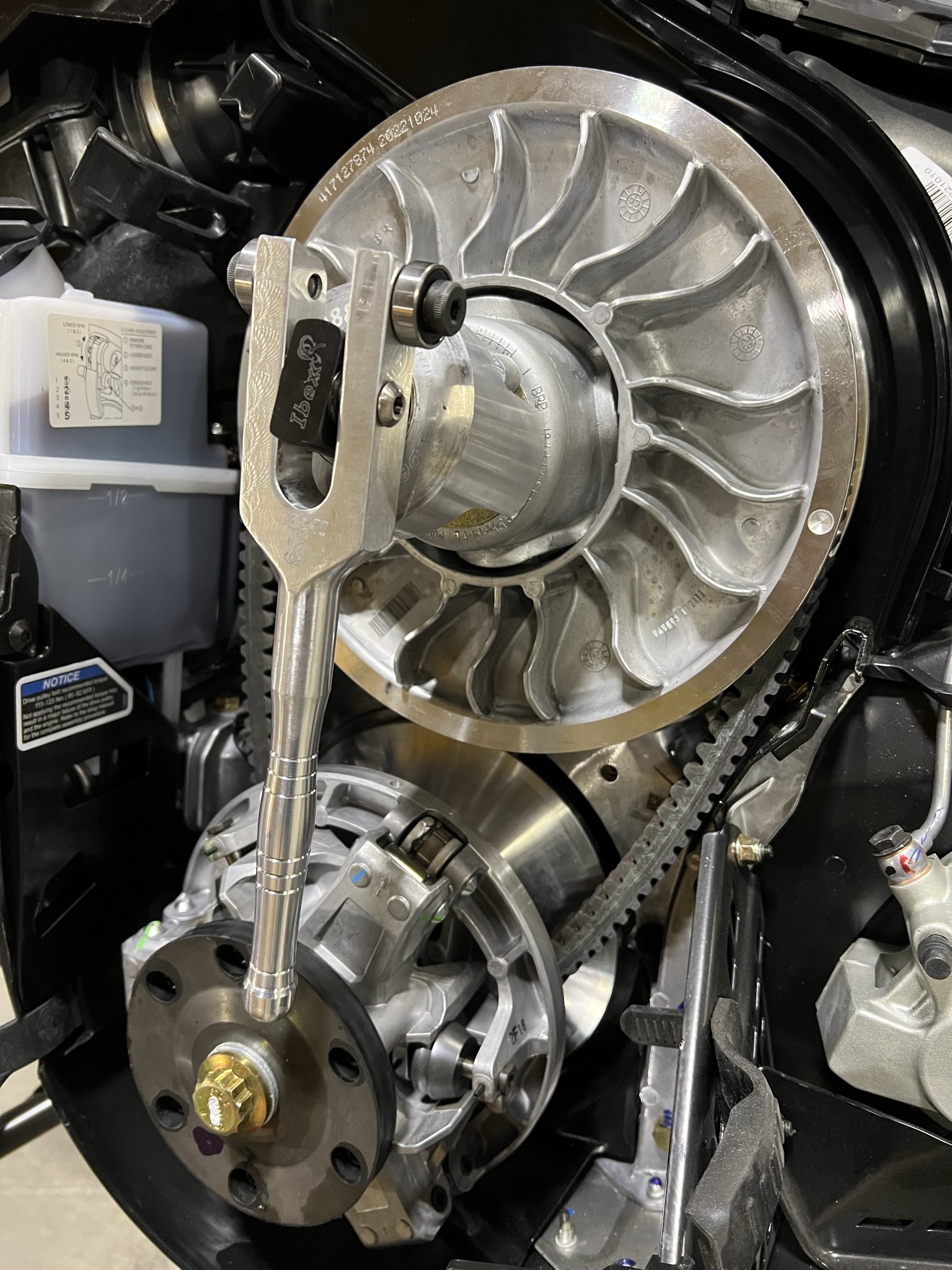 Hunterworks Snowmobile Drive Belt - Replacement For Ski-Doo Part # 417300551, Made In USA